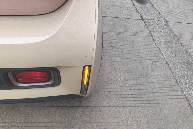 Used Baojun KiWi EV 2021 Designer Lithium Iron Phosphate Right Rear Taillight