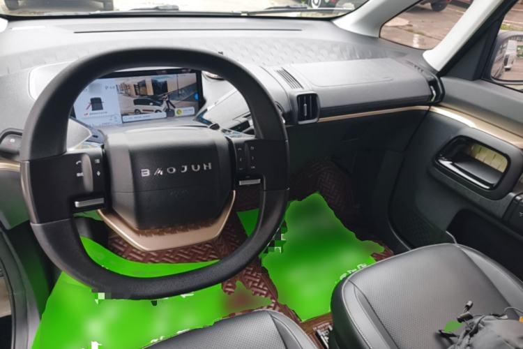 Used Baojun KiWi EV 2022 Artist Lite Edition Lithium Iron Phosphate Center Console