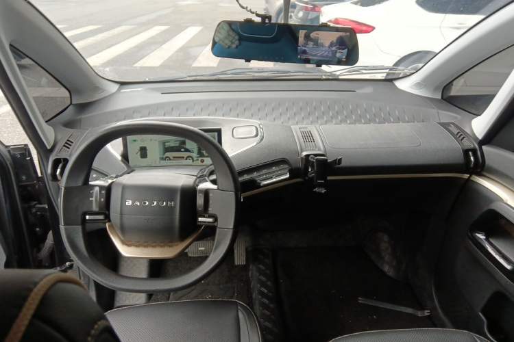 Used Baojun KiWi EV 2022 Designer Lite Edition Ternary Lithium Center Console