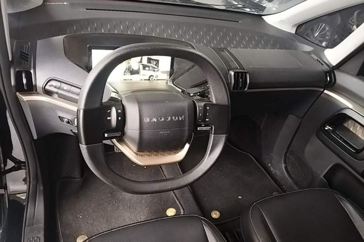 Used Baojun KiWi EV 2022 Designer Lite Edition Ternary Lithium Center Console