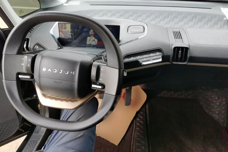 Used Baojun KiWi EV 2022 Designer Lite Edition Ternary Lithium Center Console