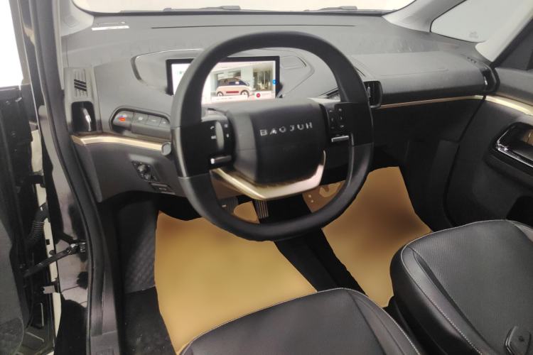 Used Baojun KiWi EV 2022 Artist Lite Edition Ternary Lithium Center Console