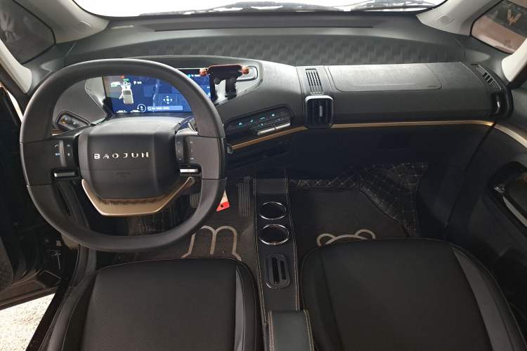 Used Baojun KiWi EV 2022 Designer Lite Edition Ternary Lithium Center Console