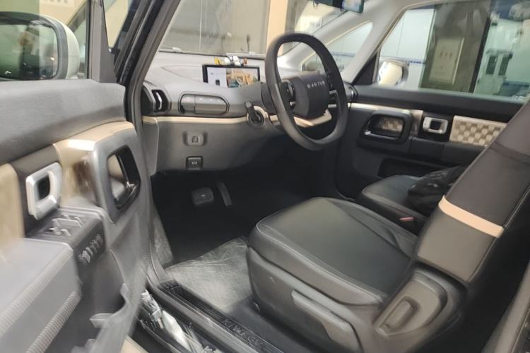 Used Baojun KiWi EV 2022 Designer Lite Edition Lithium Iron Phosphate Driver Seat