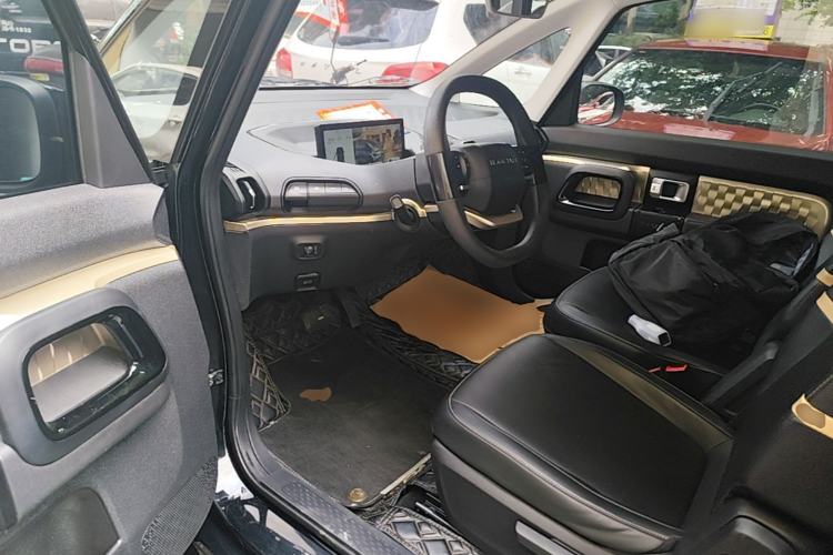 Used Baojun KiWi EV 2022 Designer Lite Edition Ternary Lithium Driver Seat