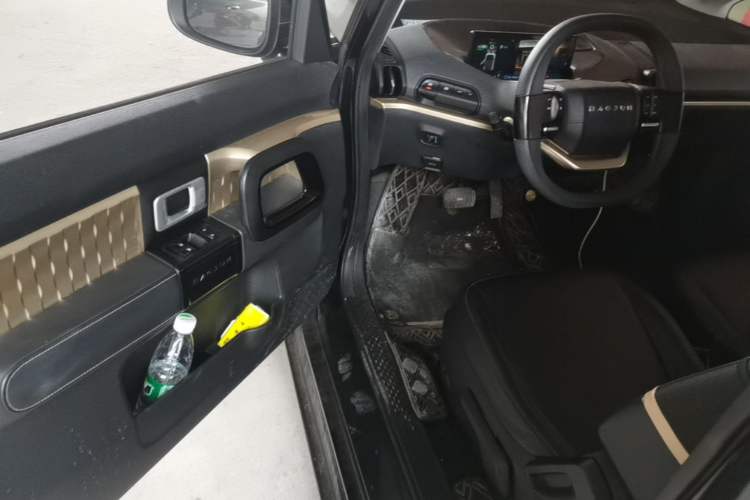 Used Baojun KiWi EV 2022 Designer Lite Edition Ternary Lithium Driver Seat