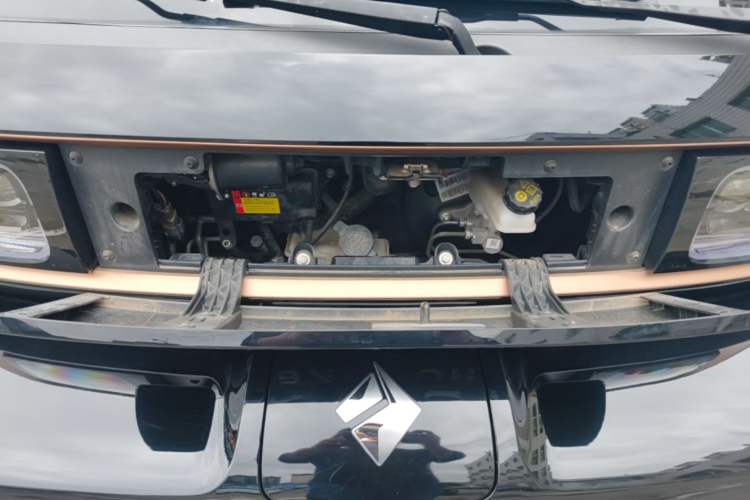 Used Baojun KiWi EV 2022 Artist Lite Edition Lithium Iron Phosphate Engine Bay
