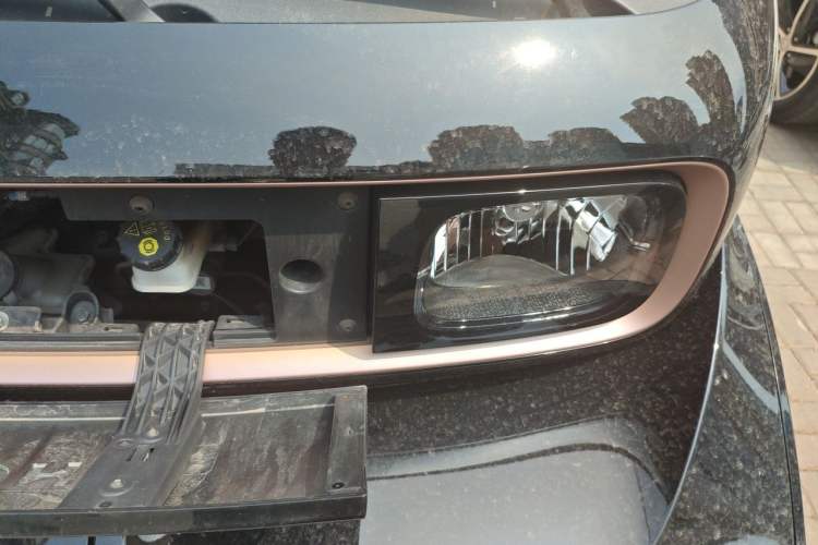 Used Baojun KiWi EV 2022 Designer Lite Edition Ternary Lithium Engine Bay Left