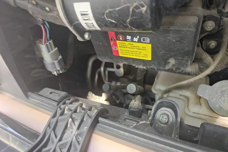 Used Baojun KiWi EV 2022 Artist Lite Edition Ternary Lithium Engine Bay Right