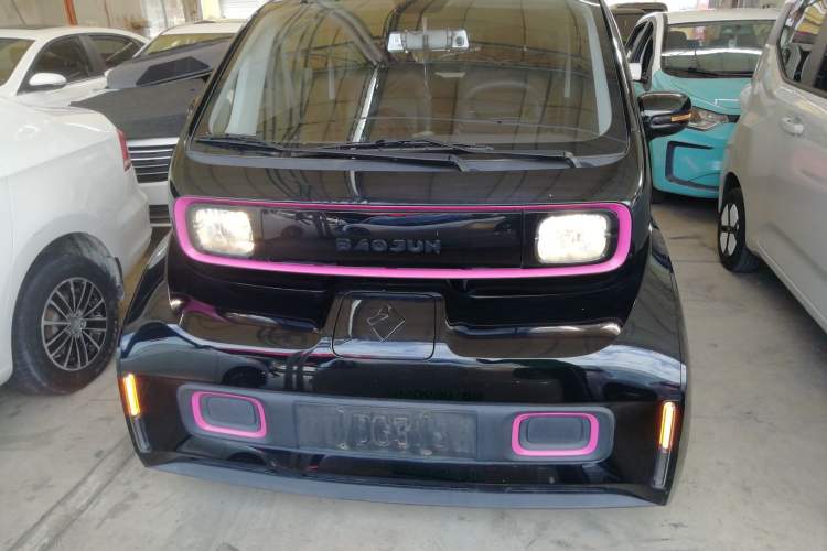 Used Baojun KiWi EV 2022 Designer Lite Edition Lithium Iron Phosphate Exterior 1