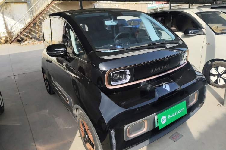 Used Baojun KiWi EV 2022 Artist Lite Edition Lithium Iron Phosphate Exterior 1