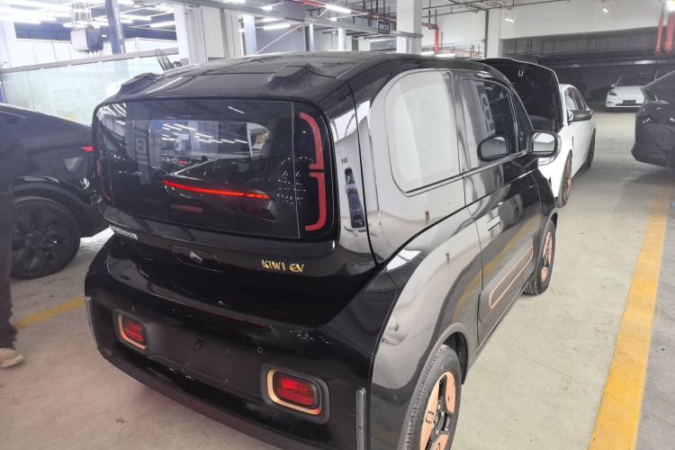 Used Baojun KiWi EV 2022 Designer Lite Edition Ternary Lithium Exterior 3