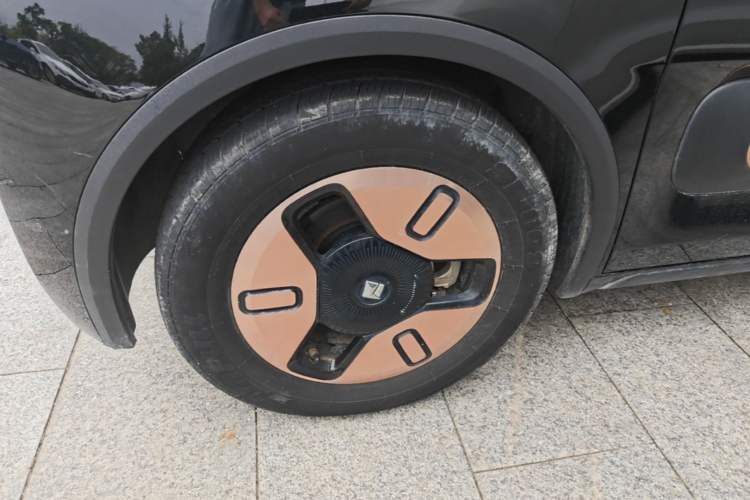 Used Baojun KiWi EV 2022 Artist Lite Edition Ternary Lithium Exterior 4