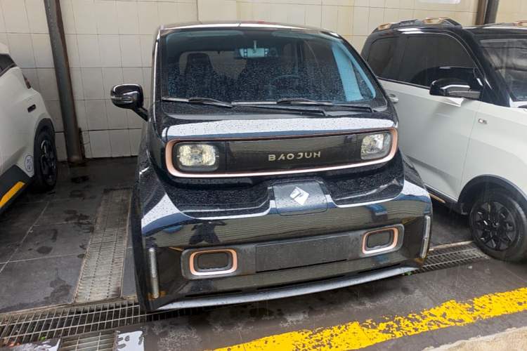Used Baojun KiWi EV 2022 Artist Lite Edition Ternary Lithium Front
