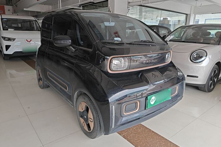 Used Baojun KiWi EV 2022 Designer Lite Edition Ternary Lithium Front Right 45 Deg
