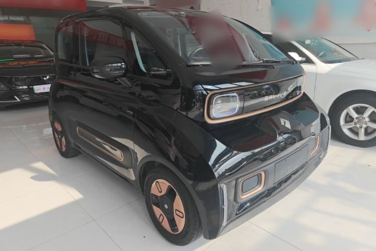 Used Baojun KiWi EV 2022 Artist Lite Edition Ternary Lithium Front Right 45 Deg