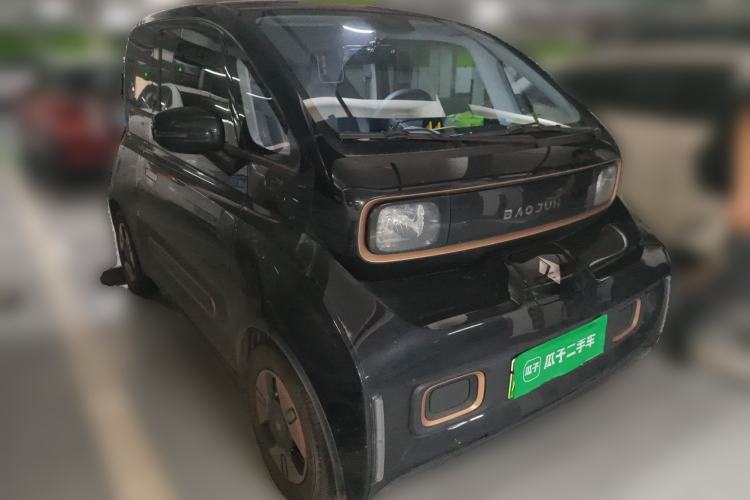 Used Baojun KiWi EV 2022 Artist Lite Edition Ternary Lithium Front Right 45 Deg