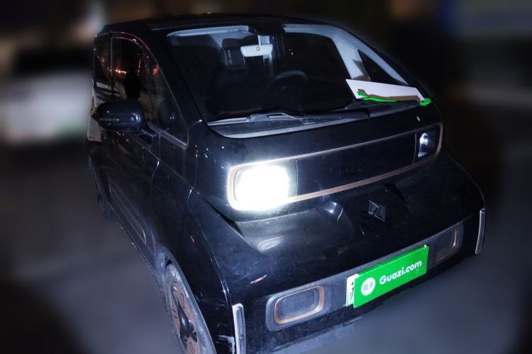 Used Baojun KiWi EV 2022 Designer Lite Edition Lithium Iron Phosphate Front Right 45 Deg