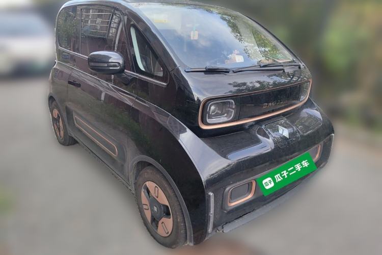Used Baojun KiWi EV 2022 Artist Lite Edition Ternary Lithium Front Right 45 Deg