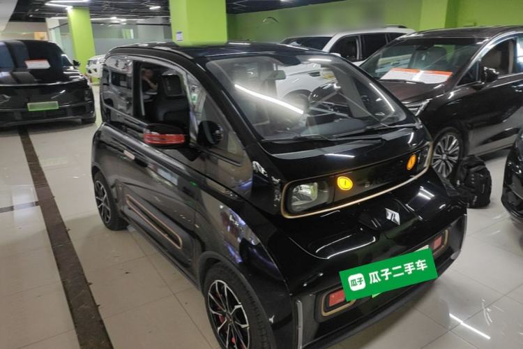 Used Baojun KiWi EV 2022 Designer Lite Edition Lithium Iron Phosphate Front Right 45 Deg