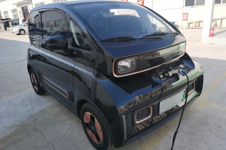 Used Baojun KiWi EV 2022 Designer Lite Edition Ternary Lithium Front Right 45 Deg