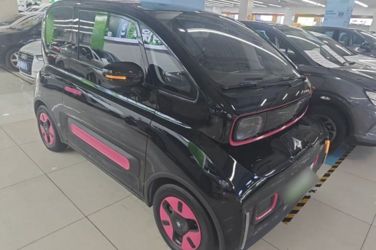 Used Baojun KiWi EV 2022 Artist Lite Edition Ternary Lithium Front Right 45 Deg