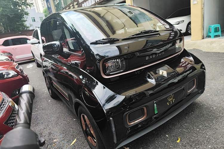 Used Baojun KiWi EV 2022 Designer Lite Edition Ternary Lithium Front Right 45 Deg