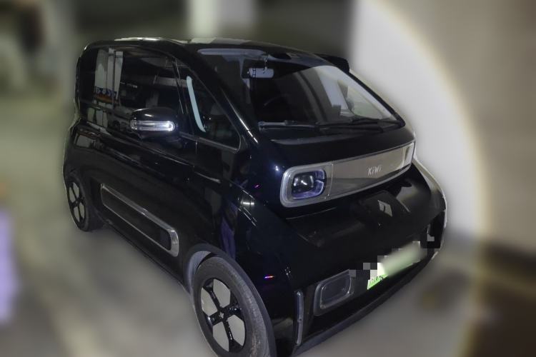 Used Baojun KiWi EV 2022 Artist Lite Edition Ternary Lithium Front Right 45 Deg