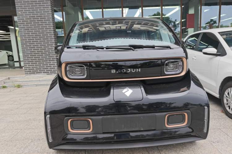 Used Baojun KiWi EV 2022 Artist Lite Edition Ternary Lithium Front