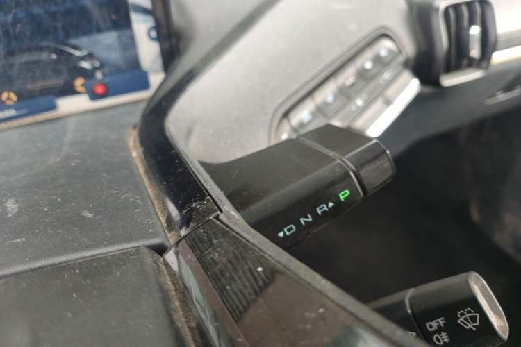 Used Baojun KiWi EV 2022 Artist Lite Edition Lithium Iron Phosphate Gear Lever