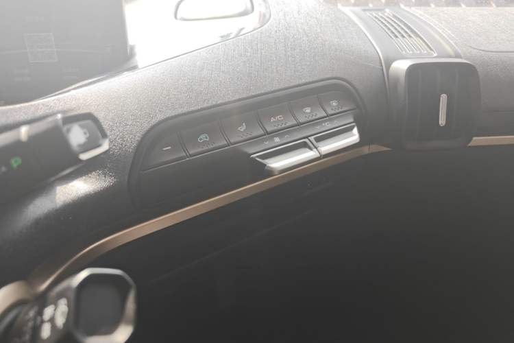 Used Baojun KiWi EV 2022 Artist Lite Edition Ternary Lithium Gear Lever
