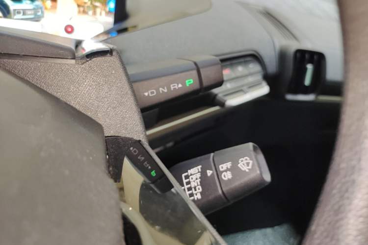 Used Baojun KiWi EV 2022 Designer Lite Edition Lithium Iron Phosphate Gear Lever