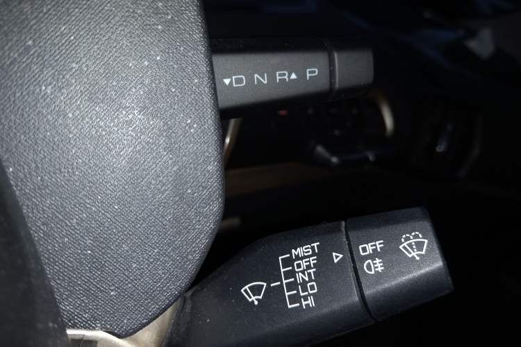 Used Baojun KiWi EV 2022 Designer Lite Edition Lithium Iron Phosphate Gear Lever