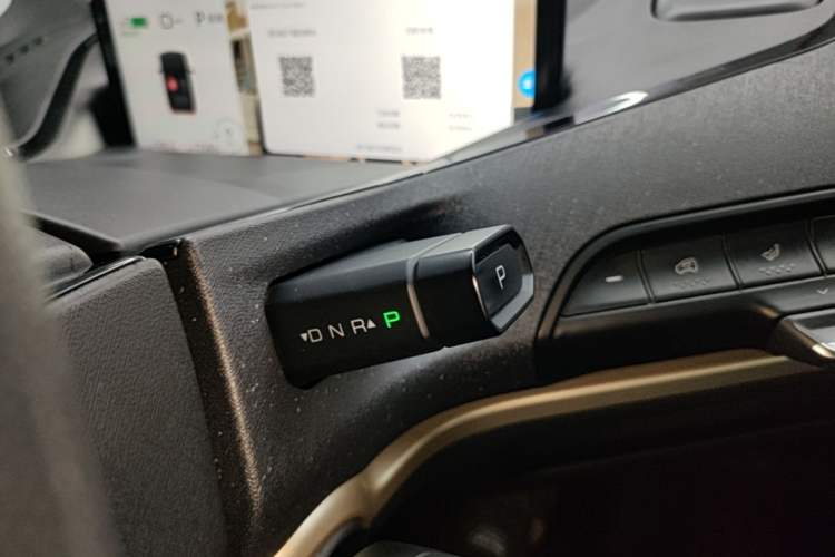 Used Baojun KiWi EV 2022 Artist Lite Edition Ternary Lithium Gear Lever