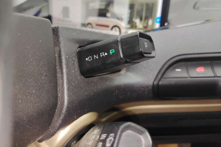Used Baojun KiWi EV 2022 Artist Lite Edition Ternary Lithium Gear Lever