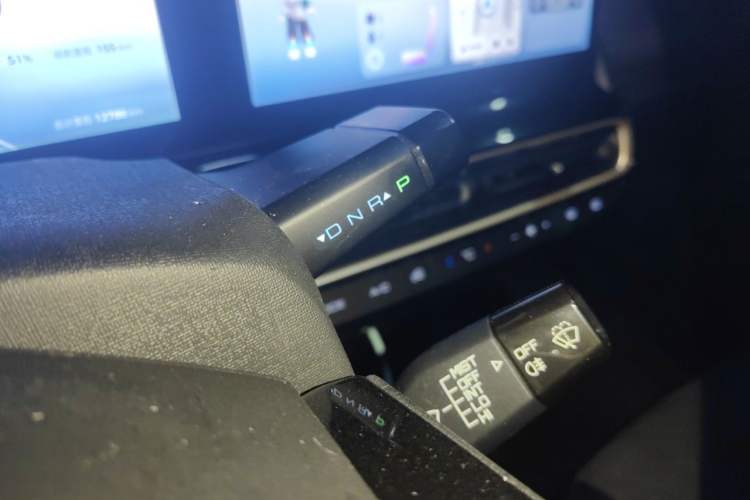 Used Baojun KiWi EV 2022 Artist Lite Edition Ternary Lithium Gear Lever