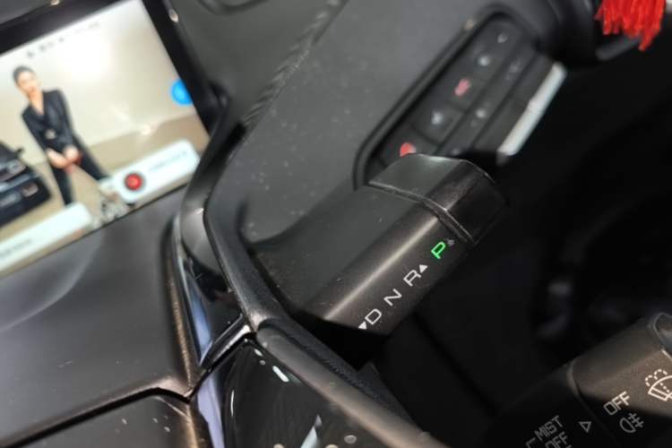 Used Baojun KiWi EV 2022 Designer Lite Edition Lithium Iron Phosphate Gear Lever