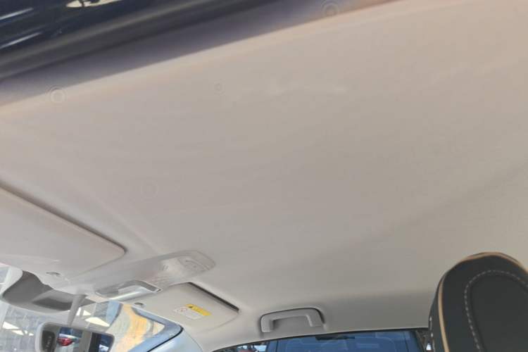 Used Baojun KiWi EV 2022 Artist Lite Edition Lithium Iron Phosphate Headliner