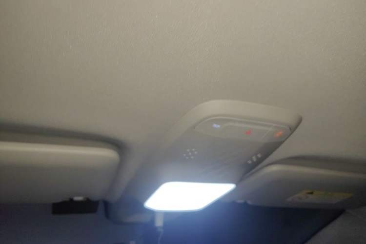 Used Baojun KiWi EV 2022 Artist Lite Edition Ternary Lithium Headliner