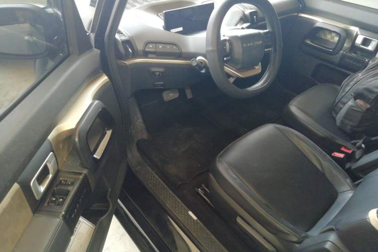 Used Baojun KiWi EV 2022 Designer Lite Edition Lithium Iron Phosphate Interior 3