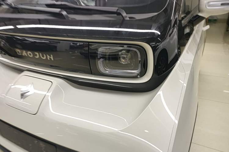 Used Baojun KiWi EV 2022 Artist Lite Edition Ternary Lithium Left Front Headlight