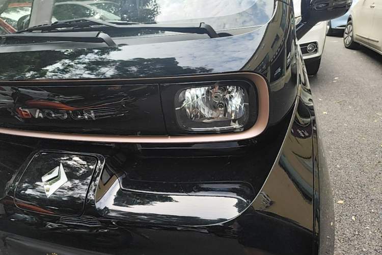 Used Baojun KiWi EV 2022 Designer Lite Edition Ternary Lithium Left Front Headlight