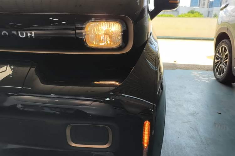 Used Baojun KiWi EV 2022 Designer Lite Edition Lithium Iron Phosphate Left Front Headlight