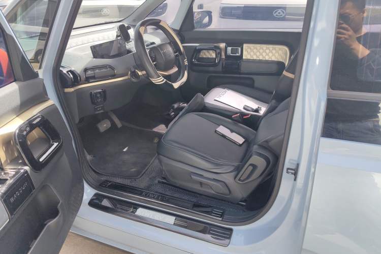 Used Baojun KiWi EV 2022 Artist Lite Edition Ternary Lithium Left Front Seat