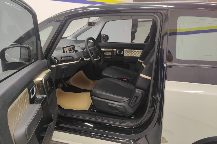 Used Baojun KiWi EV 2022 Artist Lite Edition Ternary Lithium Left Front Seat