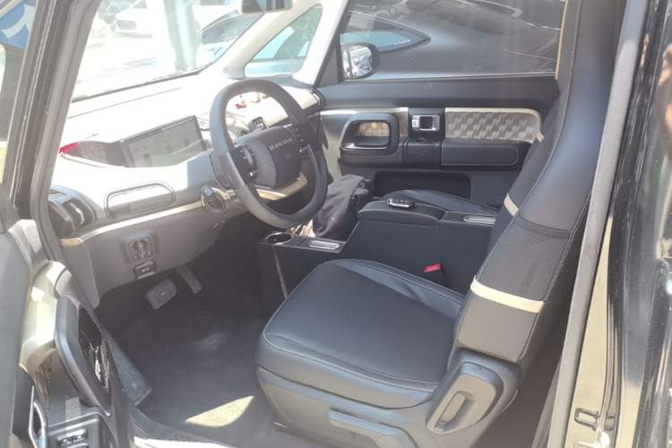 Used Baojun KiWi EV 2022 Artist Lite Edition Ternary Lithium Left Front Seat