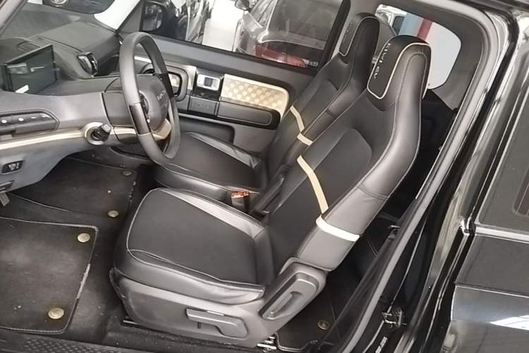 Used Baojun KiWi EV 2022 Designer Lite Edition Ternary Lithium Left Front Seat
