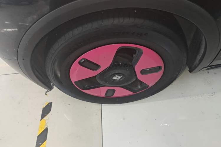 Used Baojun KiWi EV 2022 Artist Lite Edition Ternary Lithium Left Front Wheel Hub