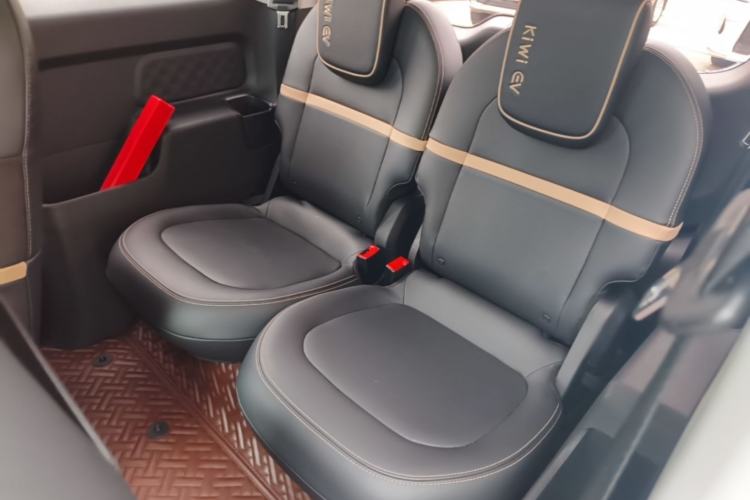 Used Baojun KiWi EV 2022 Artist Lite Edition Lithium Iron Phosphate Left Rear Seat