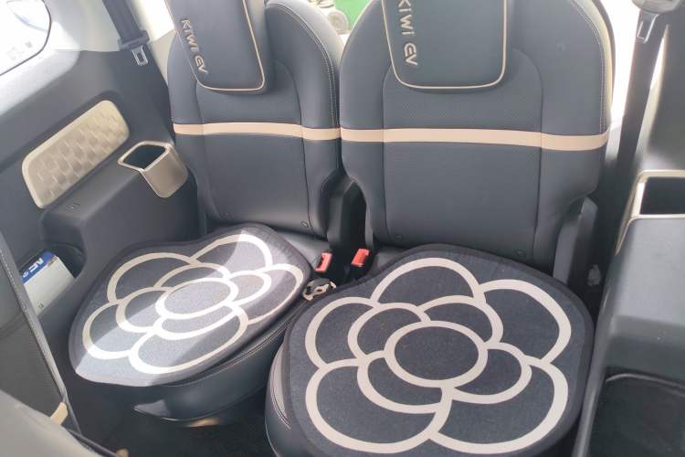 Used Baojun KiWi EV 2022 Artist Lite Edition Ternary Lithium Left Rear Seat